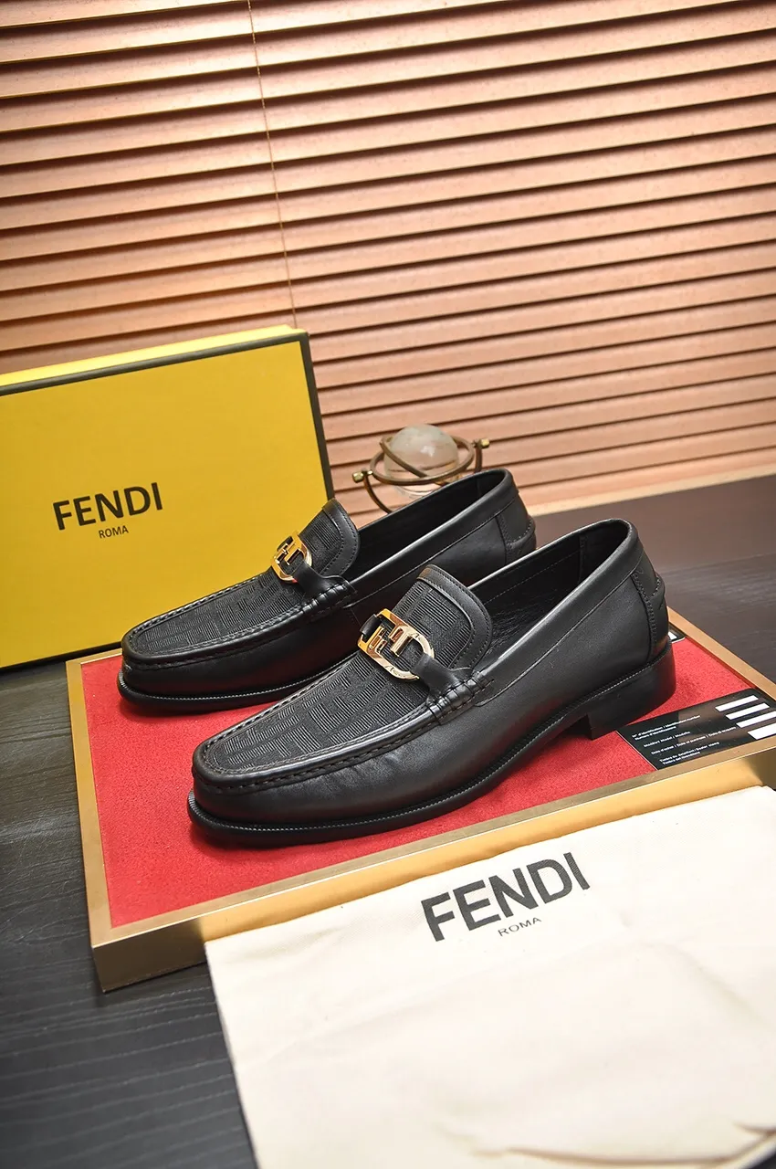 Men's shoes💰560💶[FENDI] The latest high-end men's shoes in Hong Kong! Original quality. The upper is made of imported cowhide material and cowhide lining! Super comfortable on the foot, original wear-resistant outsole, luxurious, fashionable, casual and versatile! Size: 38-45 (45 customized)
